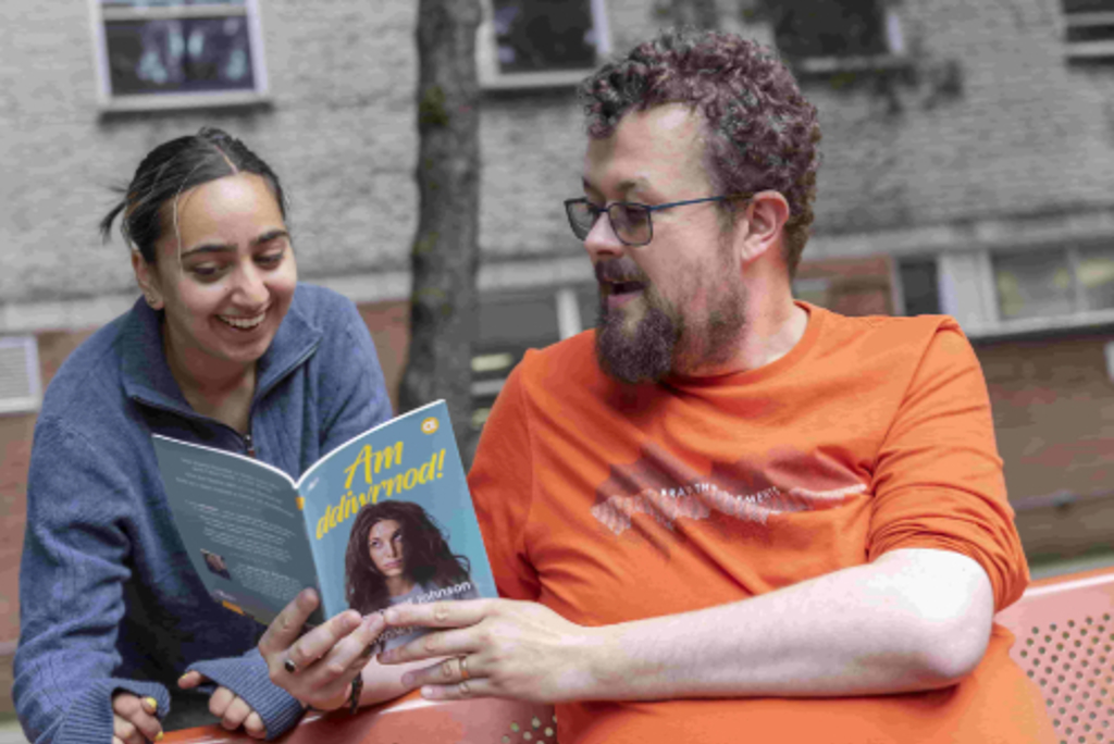 Enjoy reading? Helen Prosser, Director of Teaching and Learning at the National Centre for Learning Welsh, says “Ewch Amdani!” (Go for it!)