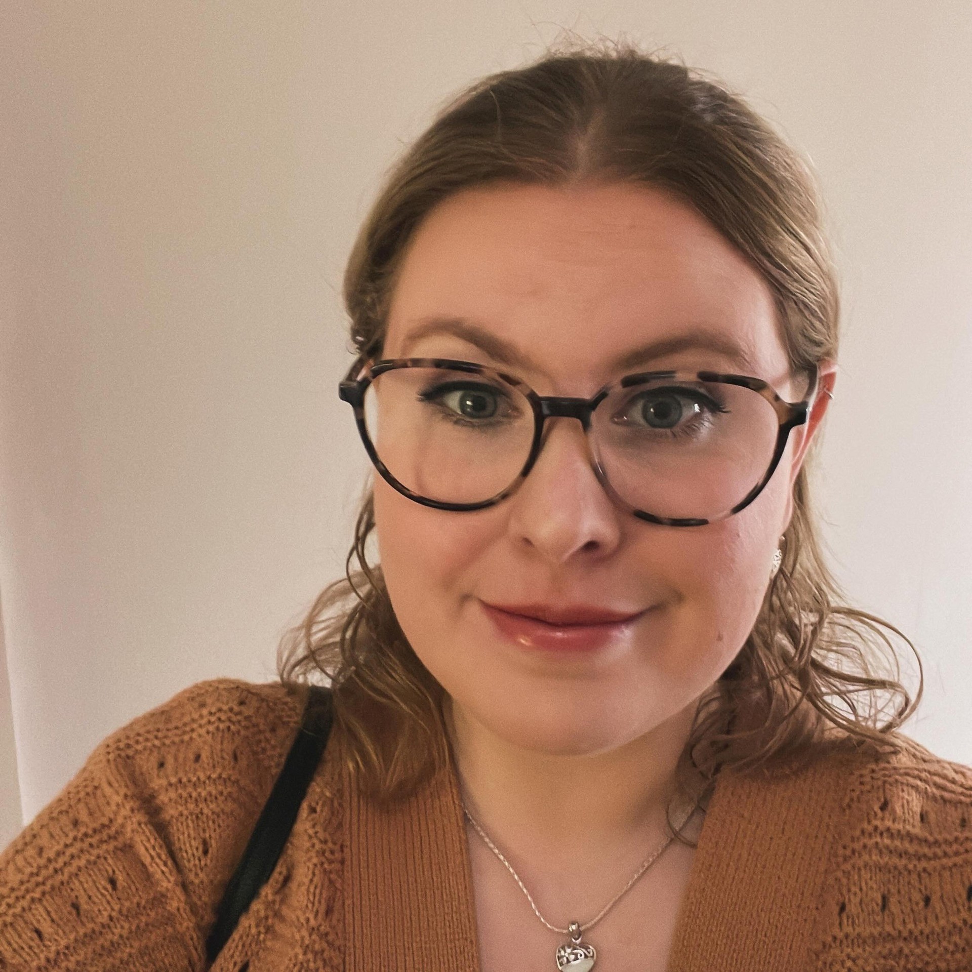 Singer Kat Grzegorzek’s Welsh-language journey