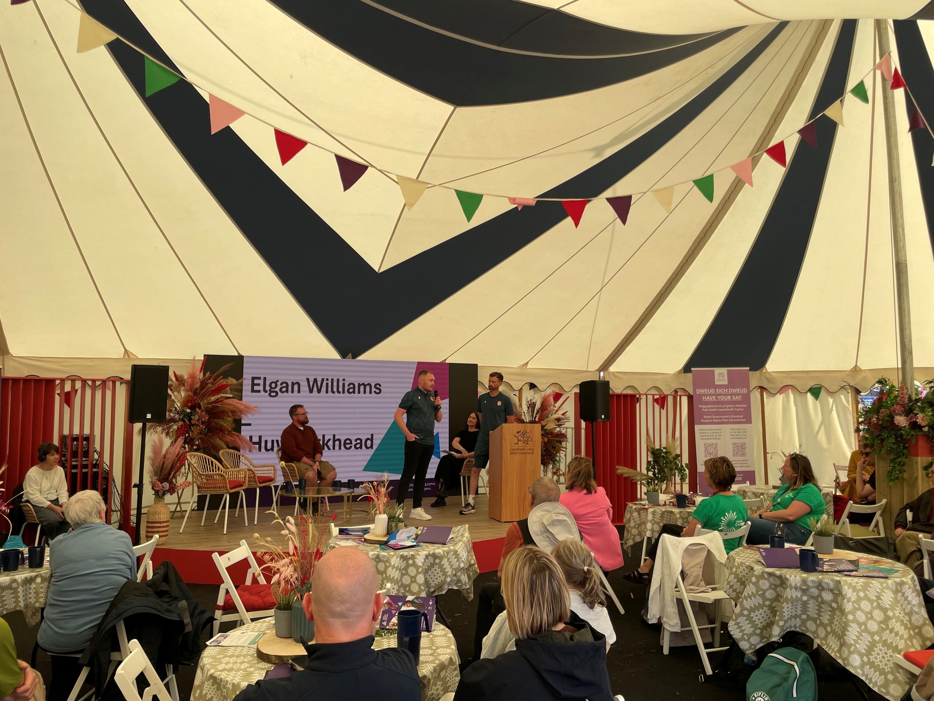 Celebrating the partnership between the National Centre for Learning Welsh and Wrexham AFC